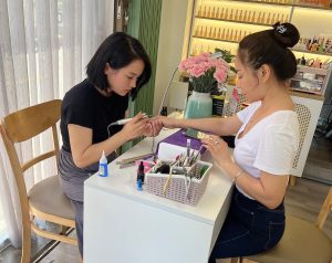 Đào tạo học viên nail